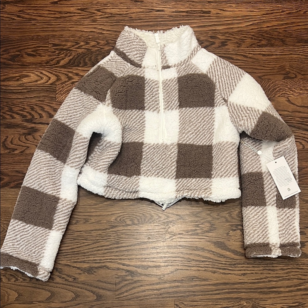 NWT BuffBunny Cropped Brown and White Checkered fleece Jacket